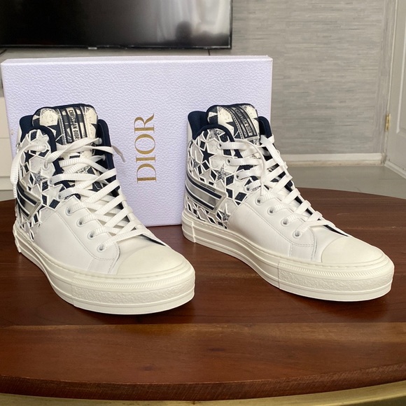 Dior Other - NEW‼️ Christian Dior Walk N